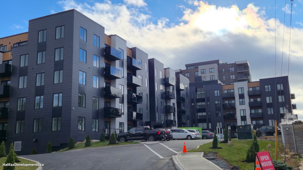 The Maya & The&nbsp;Bella